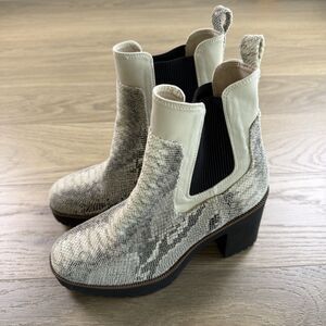 Chinese Laundry Boots Women 7 Good Day Chelsea Vegan Leather Snake Block Heel